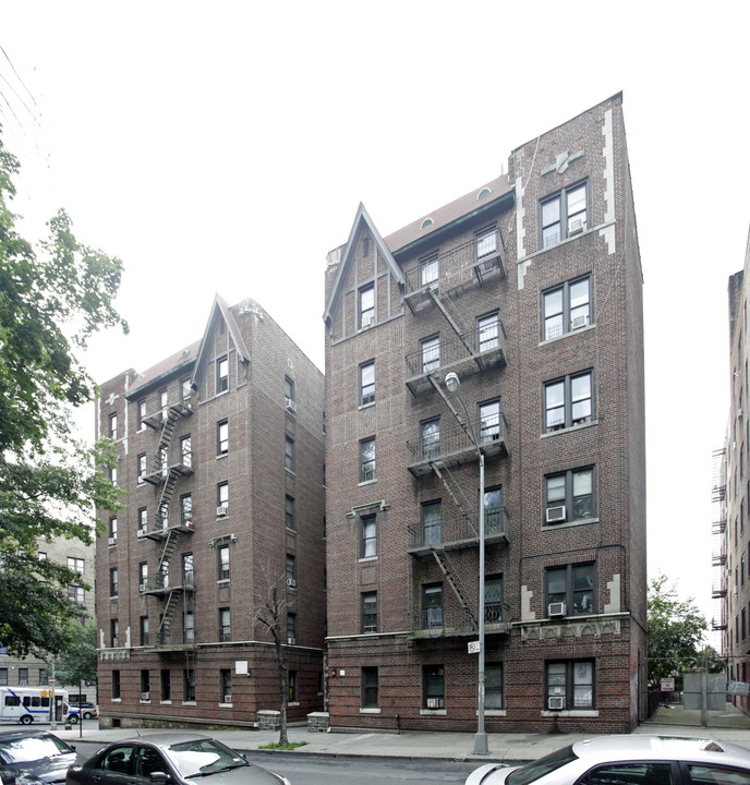 2870 Marion Ave in Bronx, NY - Foto de edificio