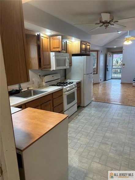 143 Fiat Ave in Woodbridge Township, NJ - Building Photo - Building Photo