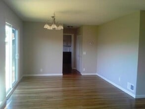 2470 Wexford Ave in South San Francisco, CA - Foto de edificio - Building Photo