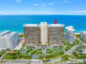 9701 Collins Ave in Miami Beach, FL - Building Photo - Building Photo