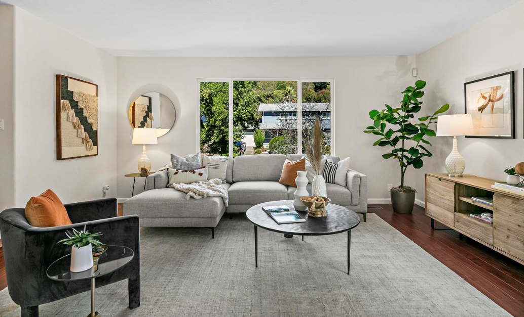 7981 Surrey Ln in Oakland, CA - Building Photo
