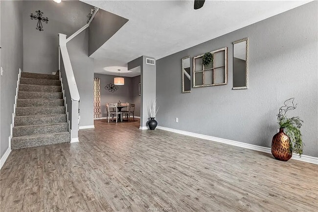 property at 4403 Carter Creek Pky