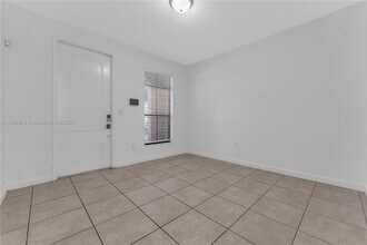 17461 SW 153rd Ct, Unit 2104 in Miami, FL - Building Photo - Building Photo