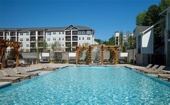 1875 Maple Dr NW in Kennesaw, GA - Building Photo