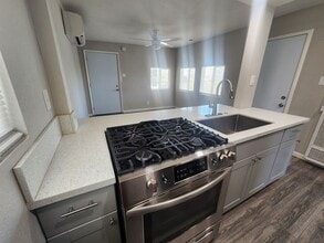 6671 Pine Ave in Twentynine Palms, CA - Building Photo - Building Photo