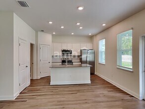 2656 Sunrise Lndg Lp in Tavares, FL - Building Photo - Building Photo