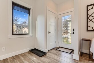 110 E Water St in Newburgh, IN - Building Photo - Building Photo