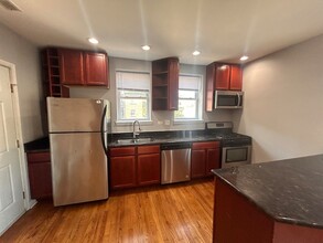 2708 W Arthur Ave, Unit 2N in Chicago, IL - Building Photo - Building Photo