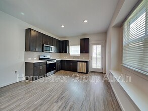 17202 Leafroller Dr in Pflugerville, TX - Building Photo - Building Photo