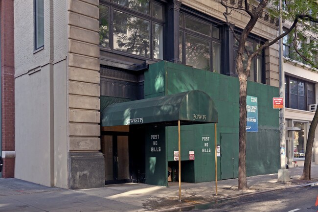 30 W 15th St