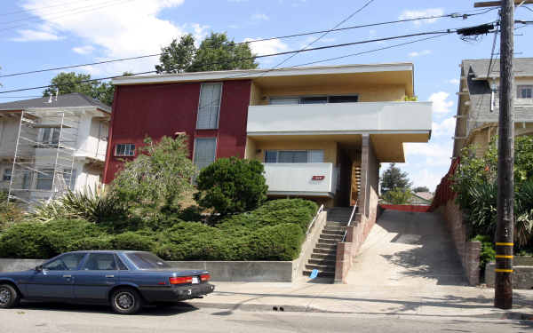 340 Haddon Rd in Oakland, CA - Building Photo - Building Photo