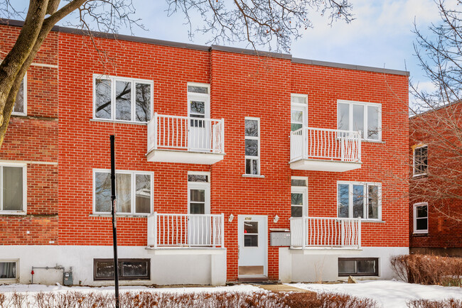 4740 Dornal Av in Montréal, QC - Building Photo - Primary Photo