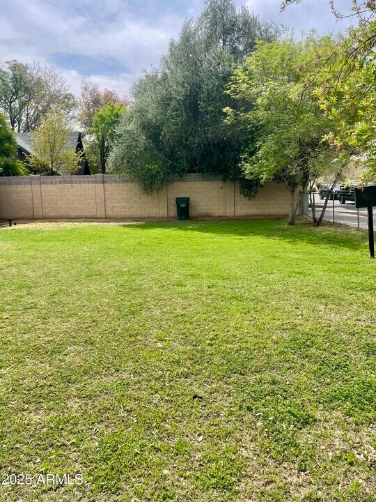 2645 W Morten Ave in Phoenix, AZ - Building Photo
