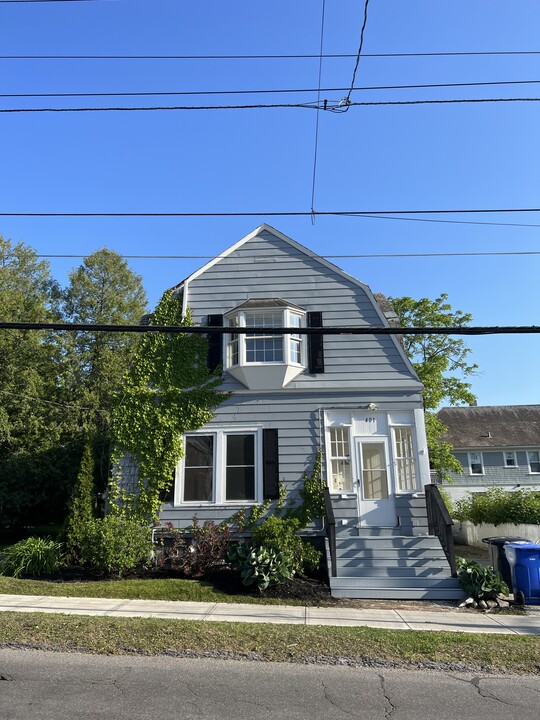 401 North St, Unit 2nd Floor in Burlington, VT - Building Photo