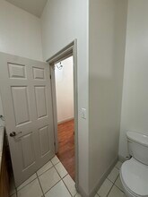 1645 W 36th Pl in Los Angeles, CA - Foto de edificio - Building Photo