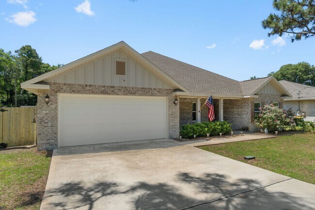 48 Longwood Dr in Shalimar, FL - Building Photo - Building Photo
