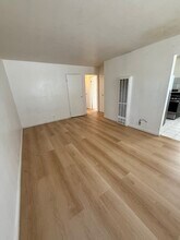 862 Jeanne Ave, Unit 2 in San Jose, CA - Foto de edificio - Building Photo