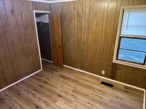 1421 W Huntsville Ave in Springdale, AR - Building Photo - Building Photo