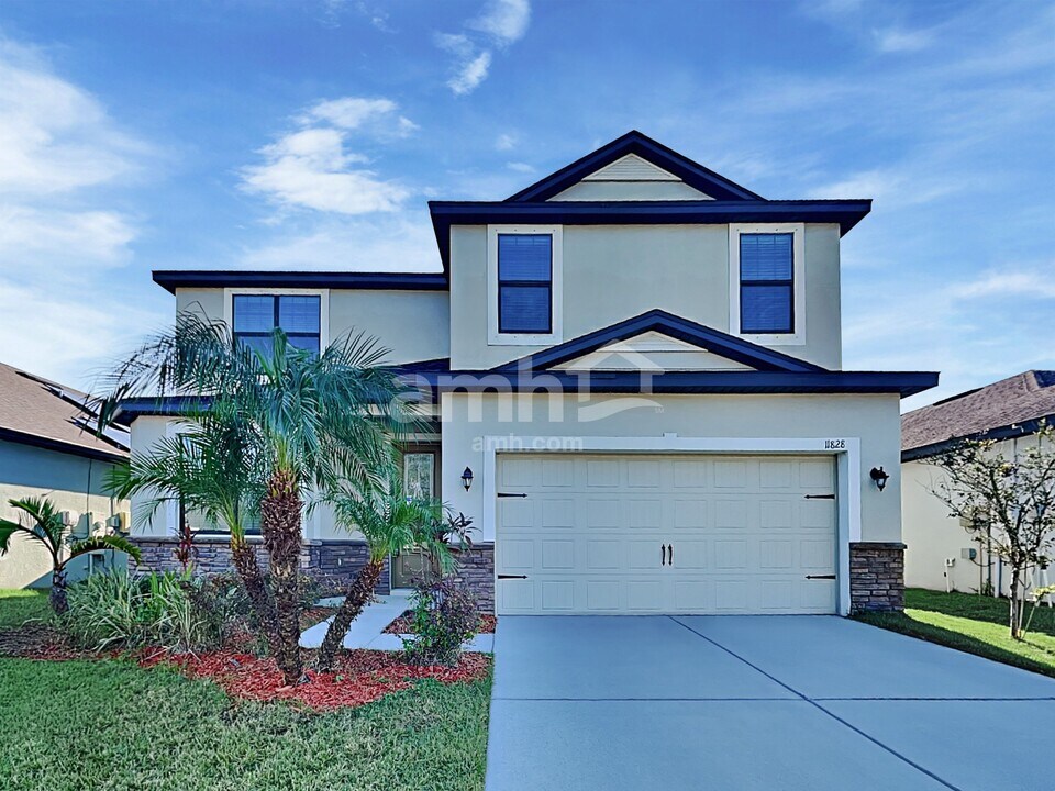 11828 Thicket Wood Dr in Riverview, FL - Foto de edificio