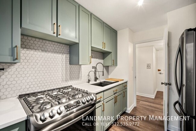 3950 N Lake Shore Dr in Chicago, IL - Building Photo - Building Photo