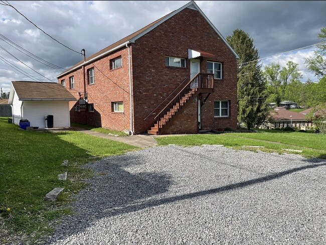 1667 Mary Lou Retton Dr, Unit Apt 2