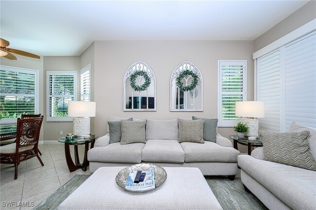 property at 2371 Ravenna Blvd