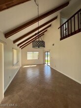 5105 Coronado Pkwy in Cape Coral, FL - Foto de edificio - Building Photo