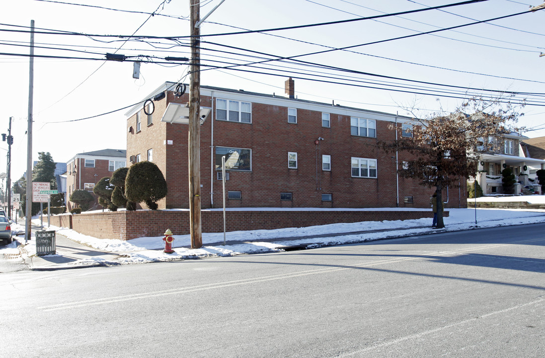 139-145 Haledon Ave in Paterson, NJ - Building Photo