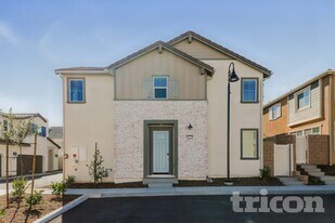 31585 Dwight Dr in Menifee, CA - Building Photo