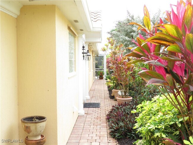 3732 Exuma Way in Naples, FL - Building Photo - Building Photo