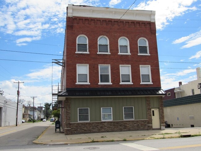 property at 1100 Philadelphia St
