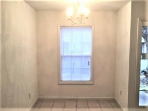 5825 Regent Village Dr in Winston-Salem, NC - Building Photo - Building Photo