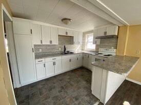 508 E Adams Ave in Fairfield, IA - Building Photo