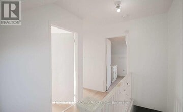 1354 Caroline St in Burlington, ON - Building Photo - Building Photo