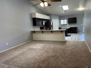 7309 E 37th Pl in Yuma, AZ - Foto de edificio - Building Photo