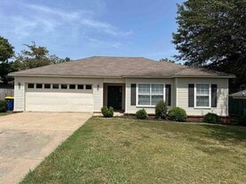 24 Winchester Ct in Cabot, AR - Building Photo