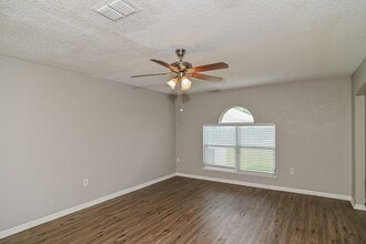 4459 Marsh Hawk Dr S in Jacksonville, FL - Building Photo - Building Photo