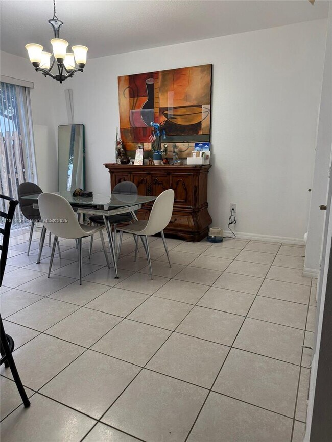 16636 SW 85th Ln in Miami, FL - Building Photo - Building Photo