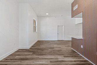 1250 S Miami Ave, Unit 815 in Miami, FL - Building Photo - Building Photo