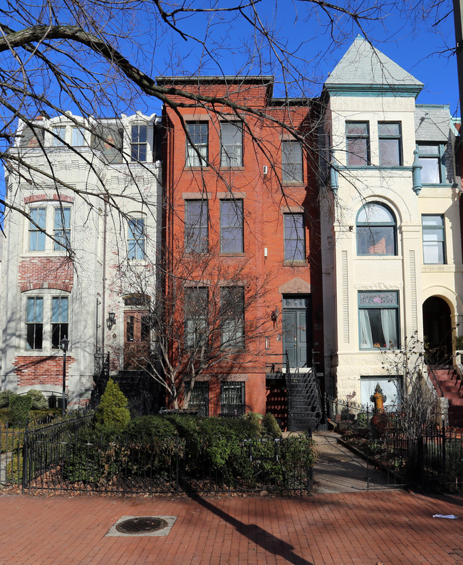 Capitol Hill in Washington, DC - Building Photo - Building Photo