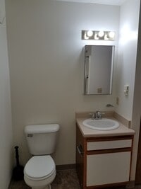 1749 Lynx Ave photo'