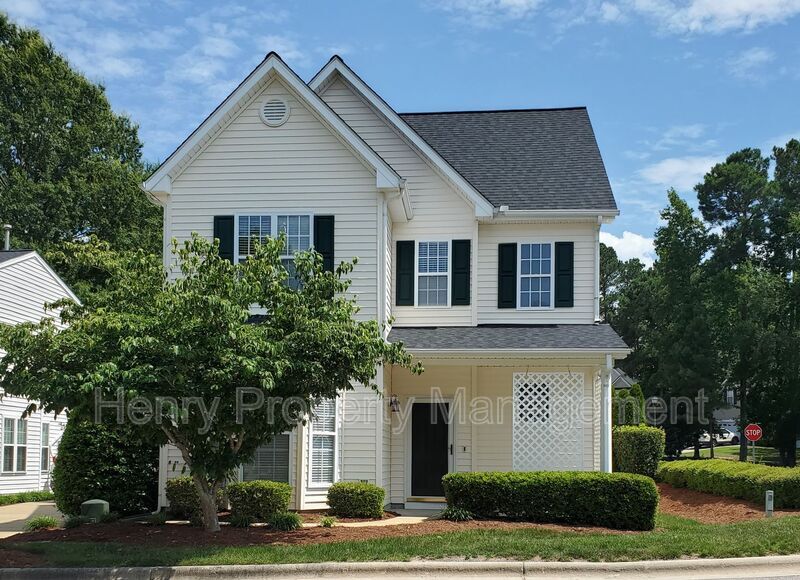 2014 Silky Dogwood Trail in Apex, NC - Building Photo