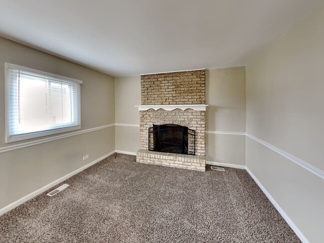 3440 N Carnation Dr in Rialto, CA - Building Photo - Building Photo