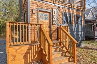 109 School St in Enosburg Falls, VT - Building Photo - Building Photo