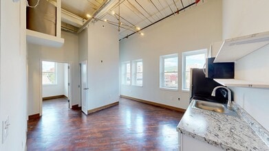 Reading Lofts in Reading, PA - Foto de edificio - Building Photo