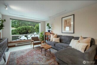 720 Lakeside Ave S, Unit Leschi Shores Unit 103 in Seattle, WA - Building Photo - Building Photo