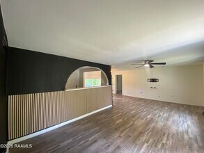 9922 N Parkview Dr in Baton Rouge, LA - Building Photo - Building Photo