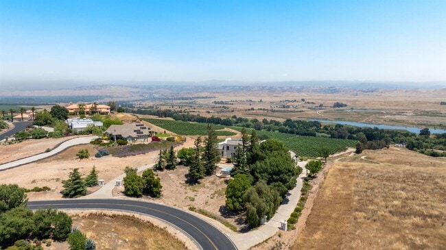 14215 Killarney Dr in Madera, CA - Building Photo - Building Photo