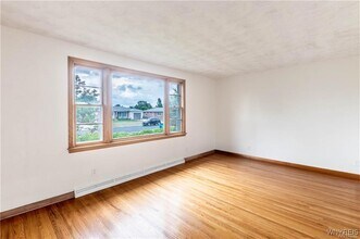 130 Alberta Dr in Buffalo, NY - Building Photo - Building Photo