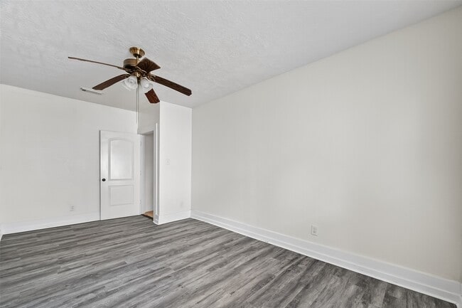 property at 1511 Scharpe St